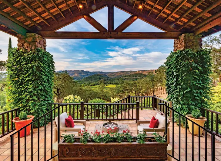 Morlet Hilltop House porch